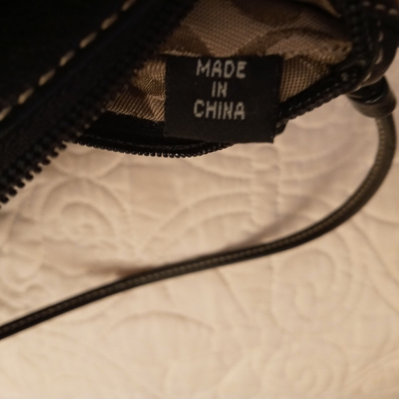 Coach Tabby Brown Leather Wristlet w/Silver tone Buckle Accent - Picture 6 of 9